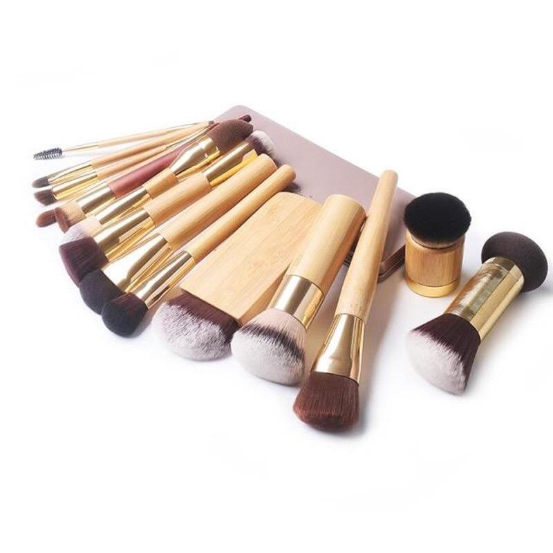 Bamboo Kabuki Brush Soft & Fluffy