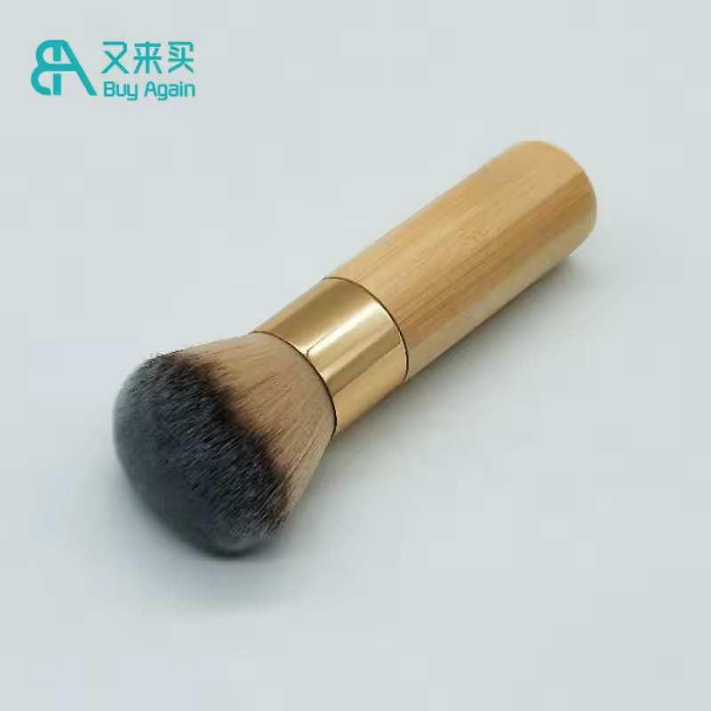 Bamboo Kabuki Brush Soft & Fluffy